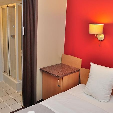 Hôtel Afrit 28 à Heusden-Zolder Chambre photo